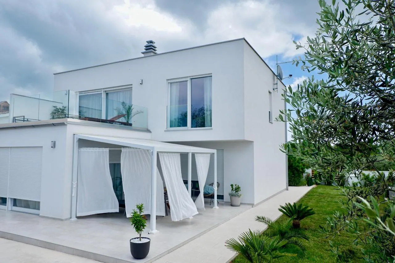 Apartvilla Zanna With Sea View For 4 People Galižana 0*,  Croatie